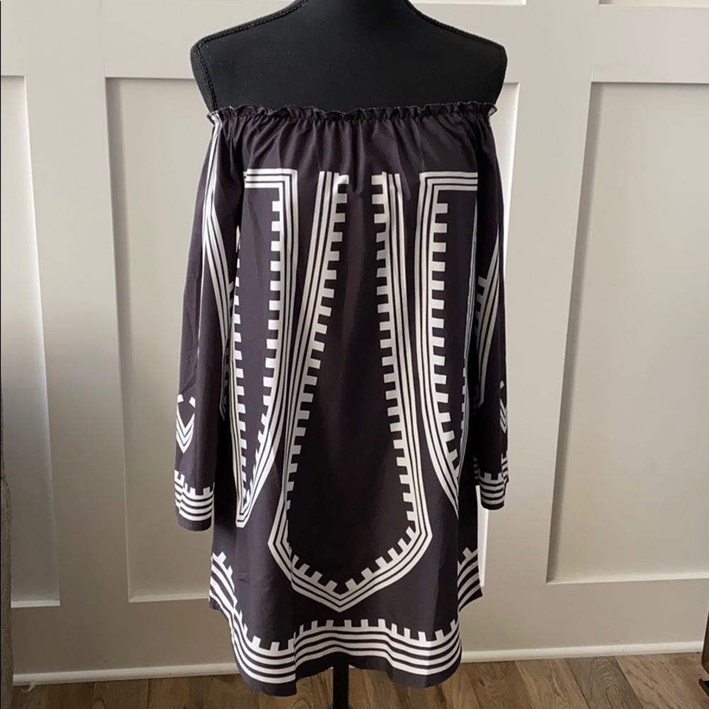 Long sleeve Strapless Dress